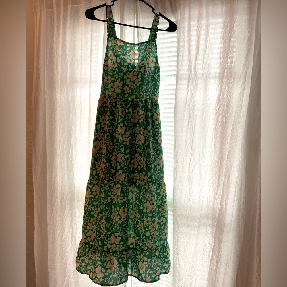 Jessica Simpson green floral dress. Size medium
